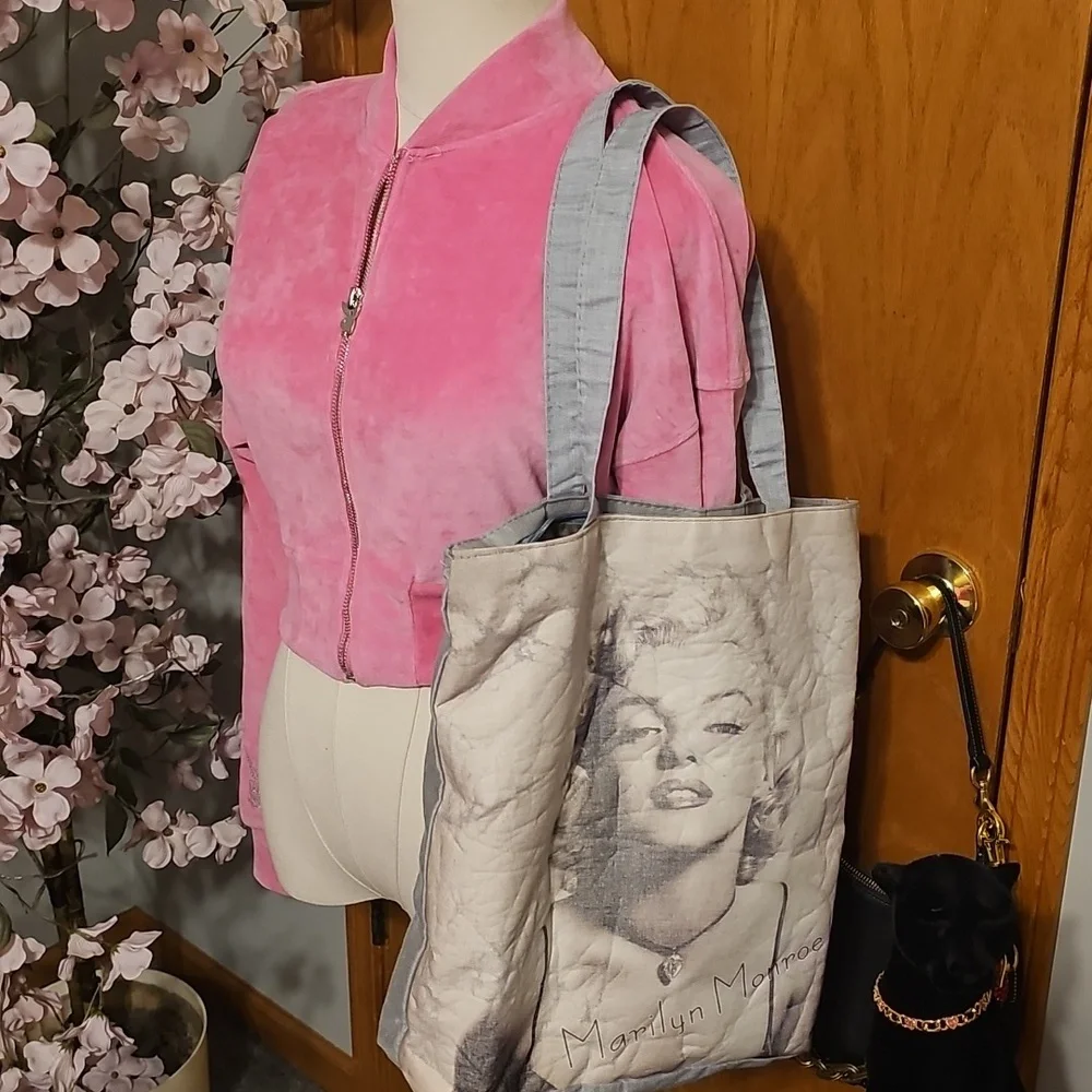 Marilyn Monroe Tote Bag - Picture 9 of 9